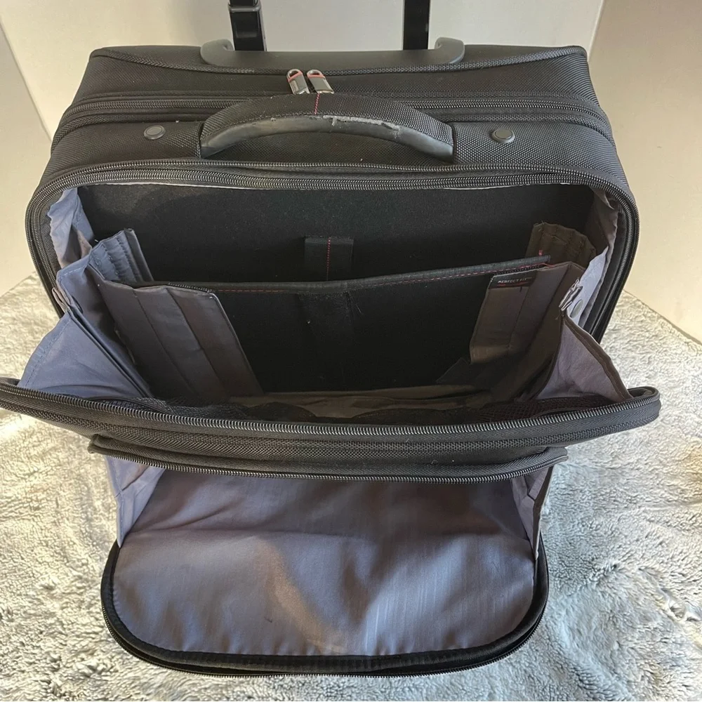 Samsonite used great